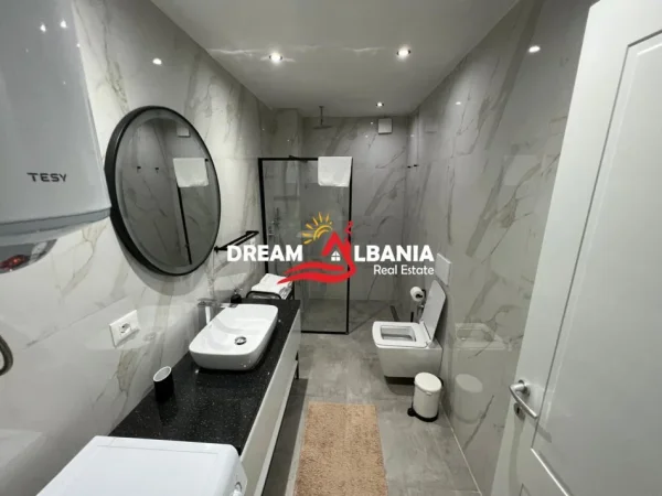 Tirane, jepet me qera apartament 1+1 Kati 2, 55 m² 55 € (Ne Qender te Tiranes, tek Rruga e Bogdaneve)