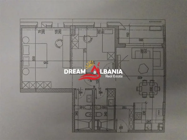Tirane, shitet 2+1+Ballkon Kati 2, 113 m² 198.000 € (Ne zonen e fushes se Aviacionit)