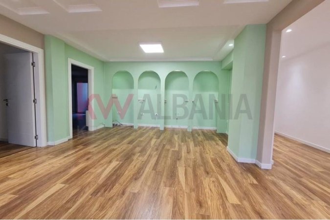 Tirane, jepet me qera zyre Kati 2, 162 m² 1.500 € (Rruga Dervish Hima)