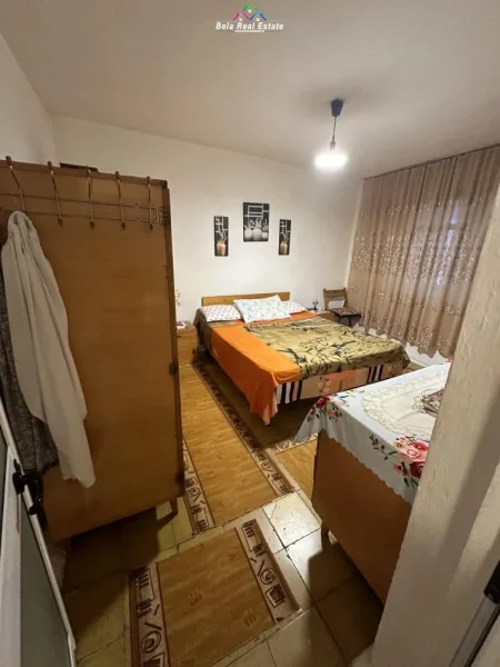 Tirane, jepet me qera apartament 2+1 Kati 4, 80 m² 500 € (vasil shanto)