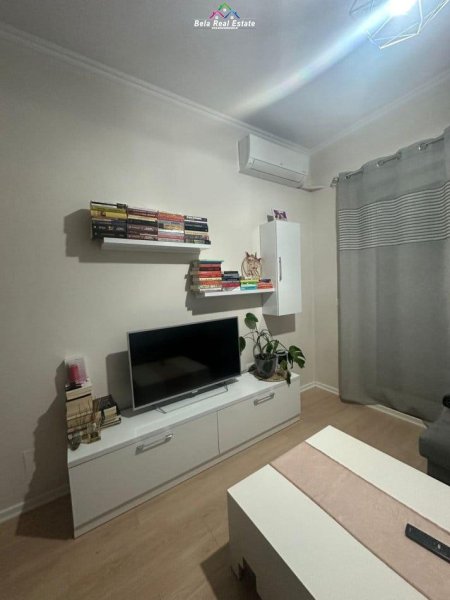Tirane, jepet me qera apartament 2+1 Kati 5, 60 m² 550 € (21 dhjetori)