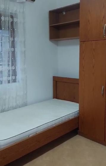Tirane, jepet me qera apartament 3+1 Kati 2, 120 m² 550 € (Stacioni i Trenit)