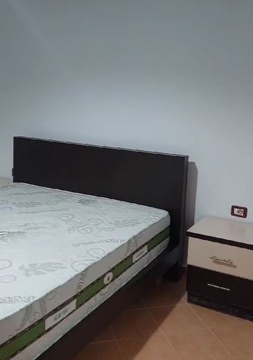 Tirane, jepet me qera apartament 3+1 Kati 2, 120 m² 550 € (Stacioni i Trenit)