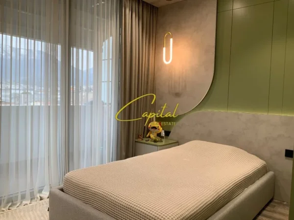 Tirane, shitet apartament 2+1 Kati 5, 100 m² 300.000 € (ALI DEMI)