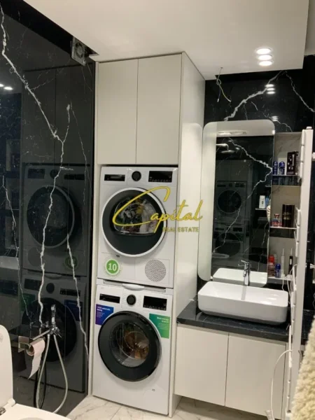 Tirane, shitet apartament 2+1 Kati 5, 100 m² 300.000 € (ALI DEMI)