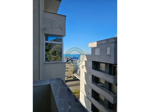 Durres, shitet apartament 1+1 Kati 8, 51 m² 66.000 € (Shkembi Kavajes)