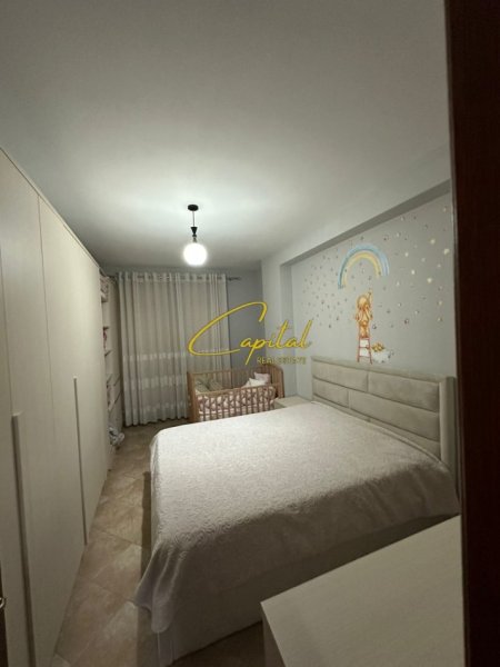 Tirane, jepet me qera apartament 1+1 Kati 5, 65 m² 450 € (ASTIR)