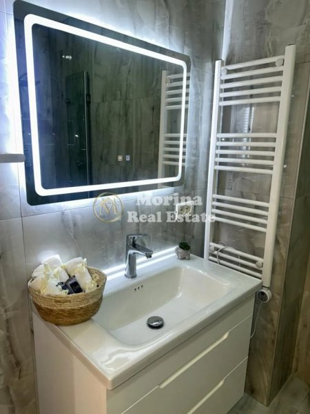 Tirane, jepet me qera apartament 2+1 Kati 2, 100 m² 700 € (Bulevardi Ri)