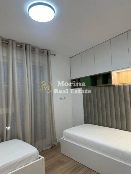 Tirane, jepet me qera apartament 2+1 Kati 2, 100 m² 700 € (Bulevardi Ri)