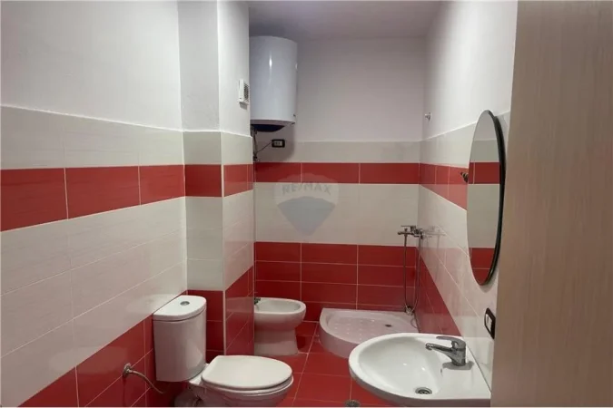 Tirane, jepet me qera apartament 2+1 , 100 m² 500 € (Astir)