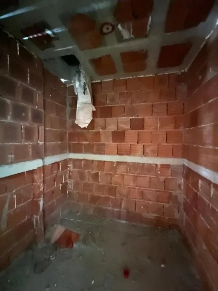 Tirane, shitet apartament 1+1+Aneks+Ballkon Kati 4, 76 m² 127.000 € (Rruga Jordan Misja)