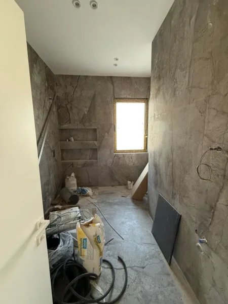 Tirane, shitet apartament+verande | Penthouse 3+1+Aneks+Ballkon Kati 2, 274 m² 430.000 € (Liqeni i Thate)