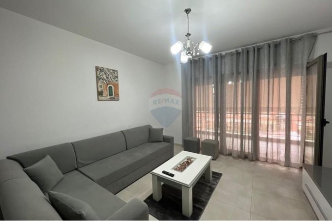 Tirane, jepet me qera apartament 2+1 , 77 m² 650 € (Rruga e Kavajes)