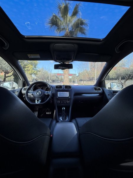 Tirane, shes makine GOLF VI GTD FABRIKE Nafte, e bardhë automatik Klima 186 km 8.700 €