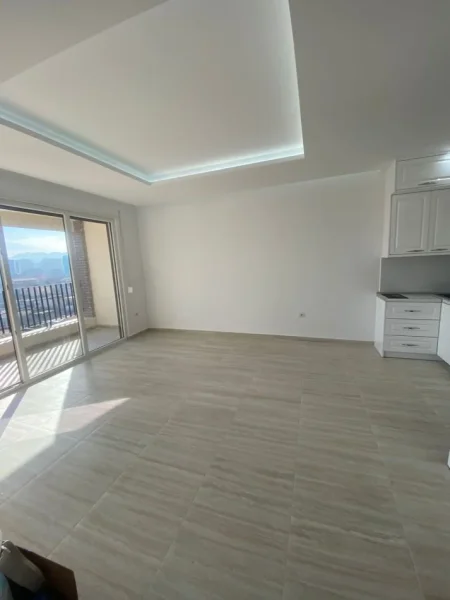 APARTAMENT 2+1+2 ME QIRA