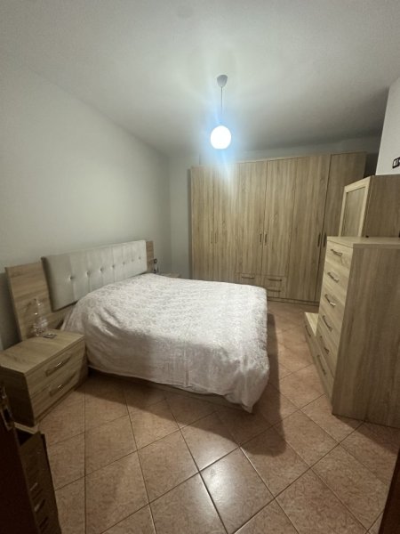 Tirane, jepet me qera apartament 2+1+Aneks+Ballkon Kati 7, 105 m² 630 € (Rr. E Kavajes prane Delijorgjit)