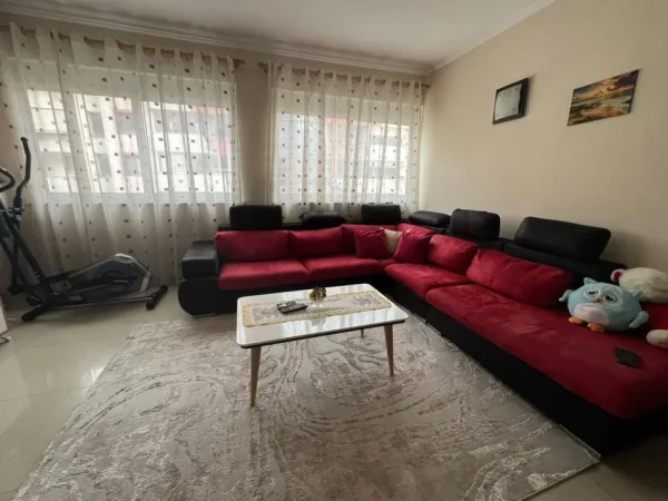 Tirane, shitet apartament Kati 5, 65 m² 78.000 € 