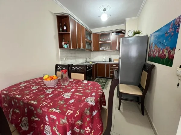 Tirane, shitet apartament Kati 5, 65 m² 78.000 € 