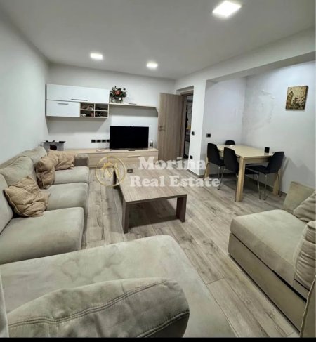 Tirane, jepet me qera apartament 2+1 Kati 4, 85 m² 700 € (Qender)