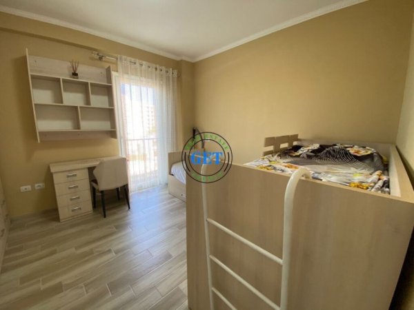Durres, jepet me qera apartament 2+1 Kati 3, 101 m² 650 € 