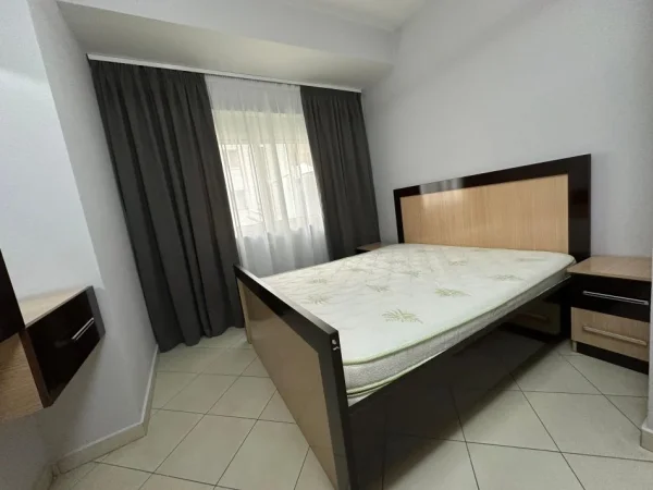 Tirane, shitet apartament 2+1 Kati 2, 114 m² 142.000 € (Ysberisht)