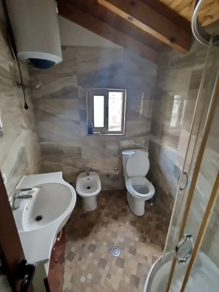 Tirane, jepet me qera apartament 1+1+Aneks+Ballkon Kati 3, 63 m² 280 € (allias)