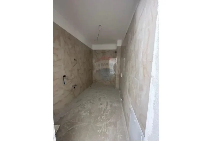 Tirane, shitet apartament 1+1 Kati 4, 75 m² 67.001 € (SHITET APARTAMENT 1+1 TEK KOTARJA!)