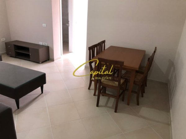 Tirane, jepet me qera apartament 1+1 Kati 1, 70 m² 400 € (MISTO MAME)