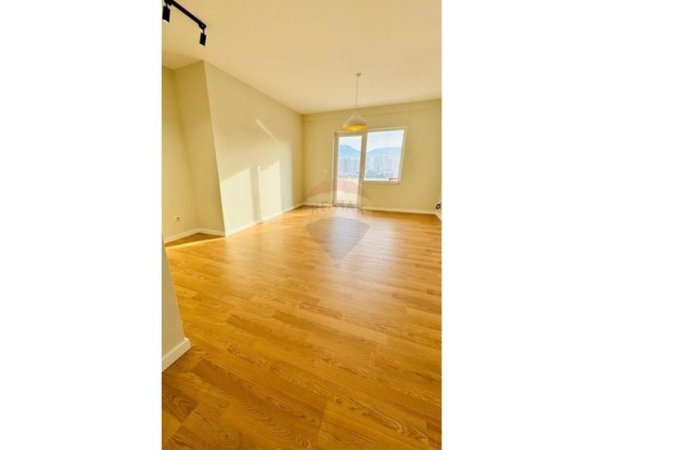 Tirane, shitet apartament 2+1 Kati 5, 112 m² 149.000 € (Astir)