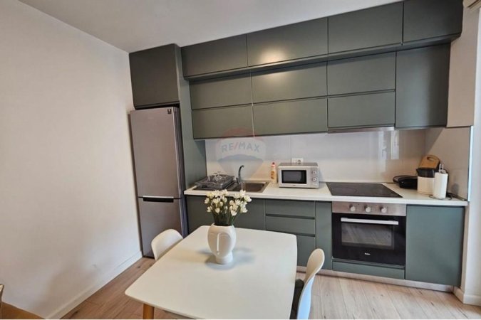 Tirane, jepet me qera 1+1 Kati 3, 60 m² 700 € (Myslym Shyr)