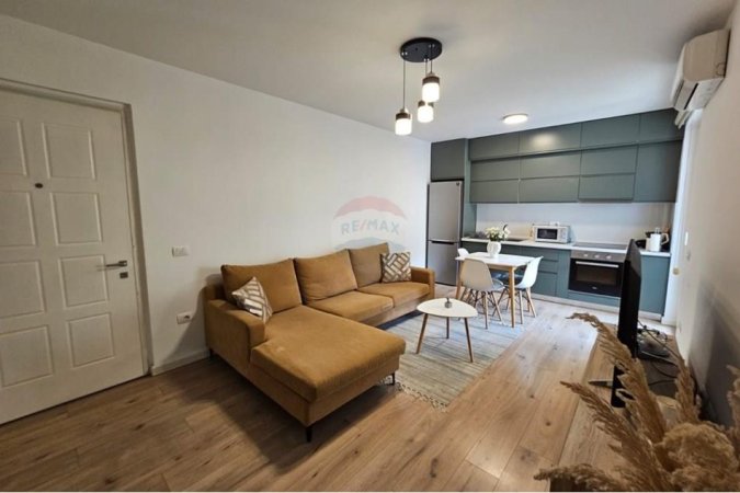 Tirane, jepet me qera 1+1 Kati 3, 60 m² 700 € (Myslym Shyr)