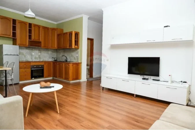 Tirane, jepet me qera apartament , 70 m² 650 € (Bulevardi Zogu I)