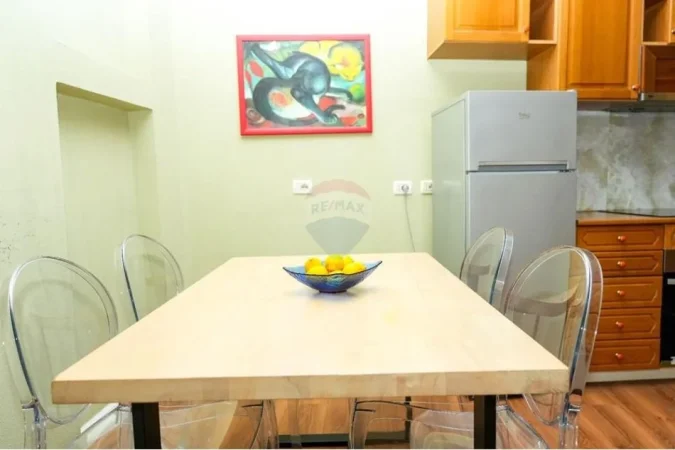 Tirane, jepet me qera apartament , 70 m² 650 € (Bulevardi Zogu I)