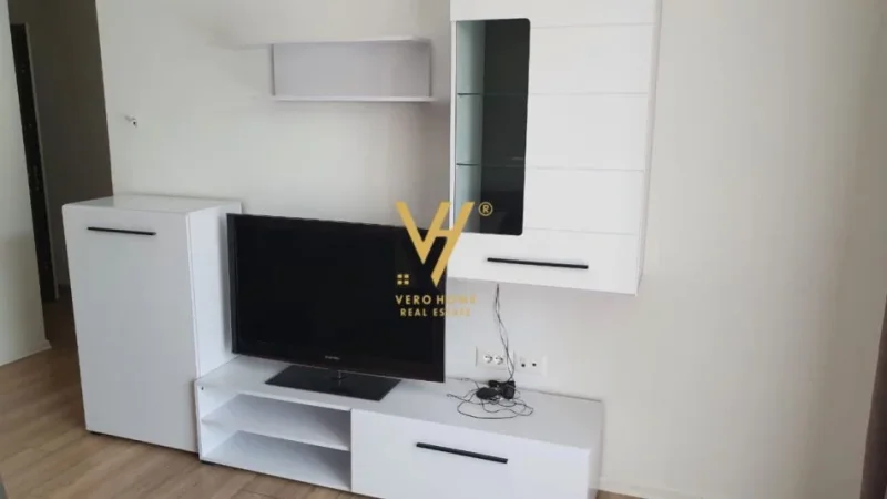 Tirane, jepet me qera apartament 2+1+Ballkon Kati 7, 90 m² 650 € (KINOSTUDIO)