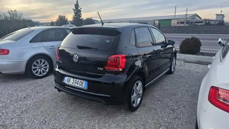 Volkswagen Polo 1.6 Nafte, Automatik Kondicioner 135.000 km 7.500 €