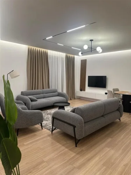 Tirane, jap me qera apartament 2+1+Ballkon Kati 1, 101 m² (kompleksi Marga, Rruga Jordan Misja)