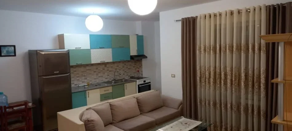 Tirane, jepet me qera apartament 2+1 Kati 4, 107 m² 500 € (Astir, prane Ozone)