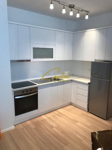 Tirane, jepet me qera apartament 2+1 Kati 1, 100 m² 600 € (DON BOSKO)