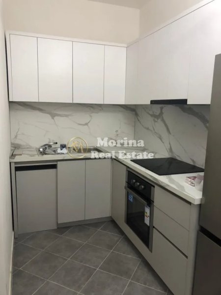 Tirane, jepet me qera apartament 2+1+Ballkon Kati 1, 100 m² 700 € (Don Bosko)