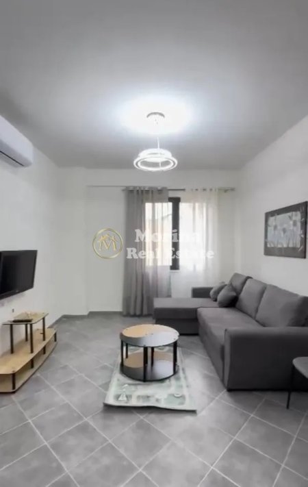 Tirane, jepet me qera apartament 2+1+Ballkon Kati 1, 100 m² 700 € (Don Bosko)