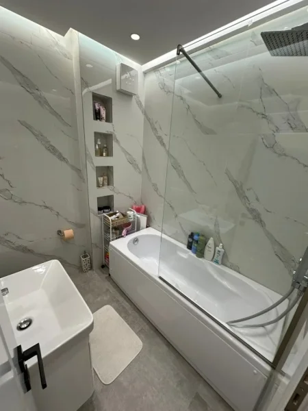 Tirane, shitet apartament 2+1+Ballkon Kati 2, 90 m² 190.000 € (tek Kodra Diellit)