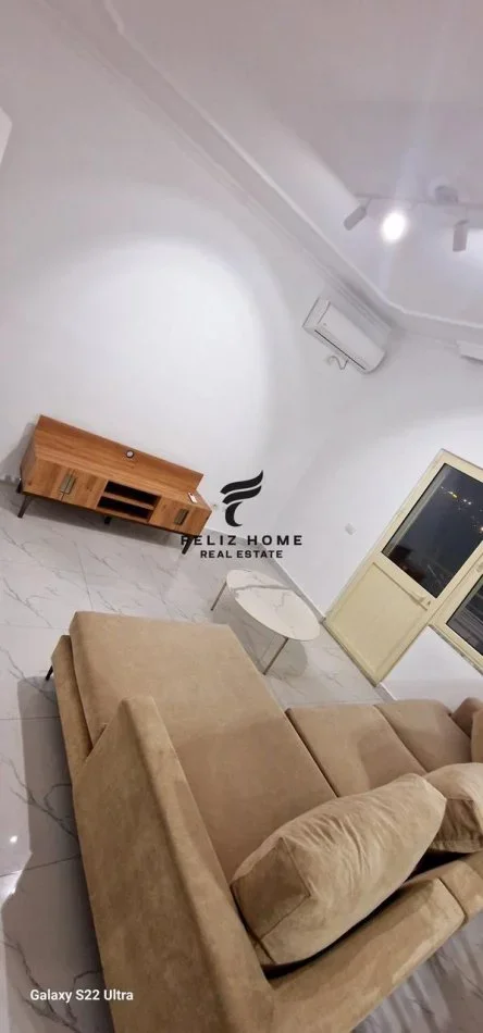 Tirane, jepet me qera apartament 3+1+Ballkon Kati 2, 175 m² 550 € (SAUK)