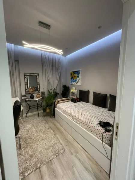 Tirane, shitet apartament 2+1+Ballkon Kati 5, 123 m² (ne Rrugen Myslym Keta)