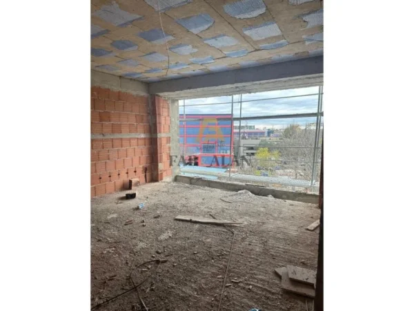 Tirane, shitet apartament 2+1 Kati 3, 115 m² 173.000 € (Porcelan)