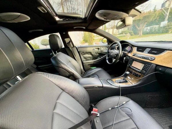Fier, shes makine Mercedez benz cls 320 Nafte, e zeze automatik Klima 270.000 km 6.700 €