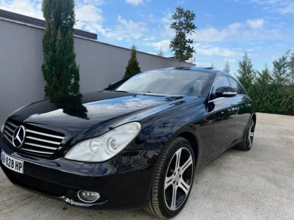 Fier, shes makine Mercedez benz cls 320 Nafte, e zeze automatik Klima 270.000 km 6.700 €