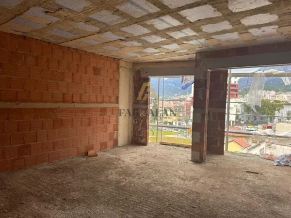 Tirane, shitet apartament 2+1 Kati 6, 108 m² 162.000 € (Porcelan)