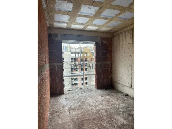 Tirane, shitet apartament 2+1 Kati 6, 108 m² 162.000 € (Porcelan)