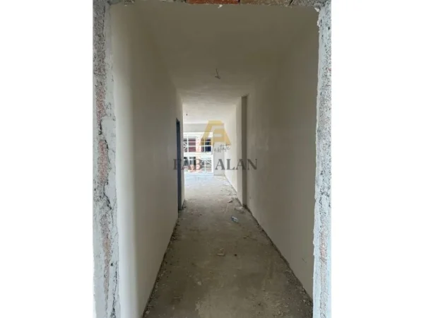 Tirane, shitet apartament 1+1 Kati 6, 82 m² 123.500 € (Porcelan)