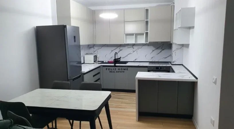 Tirane, jepet me qera apartament 2+1+Ballkon Kati 7, 110 m² 650 € (KONGRESI MANASTIRIT)